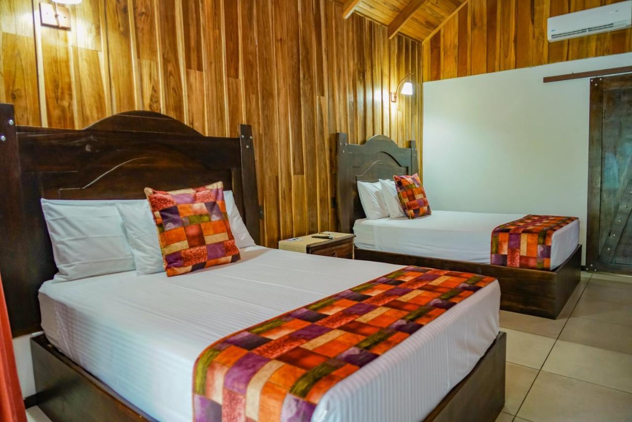 Arenal History Inn Ла Фортуна Экстерьер фото